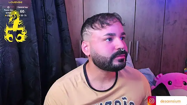 johnnyalx online show from July 22, 7:49 pm
