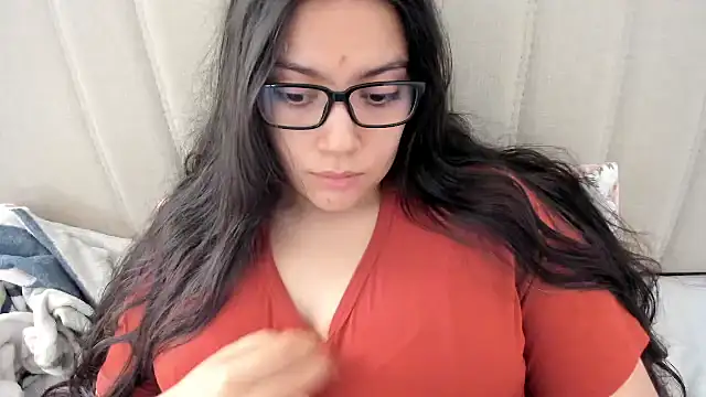 Snapshot of roniewester chatting on February 25, 2:48 pm roniewester online show from February 25, 2:48 pm