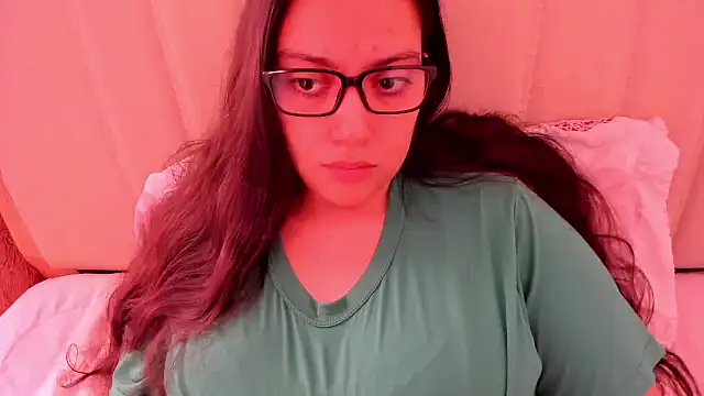 Snapshot of roniewester chatting on March 1, 2:30 pm roniewester online show from March 1, 2:30 pm