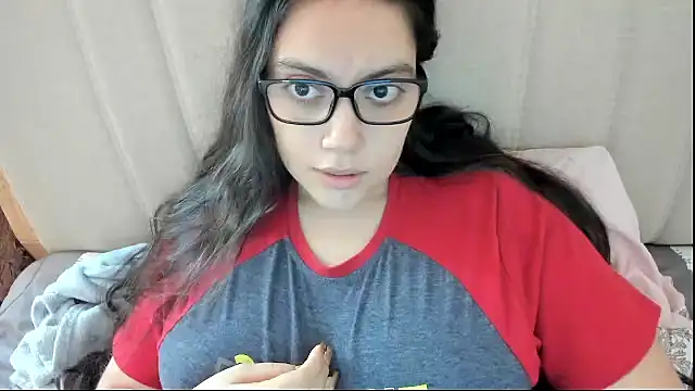 Snapshot of roniewester chatting on March 23, 2:43 pm roniewester online show from March 23, 2:43 pm