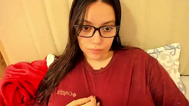 Snapshot of roniewester chatting on April 22, 10:22 pm roniewester online show from April 22, 10:22 pm