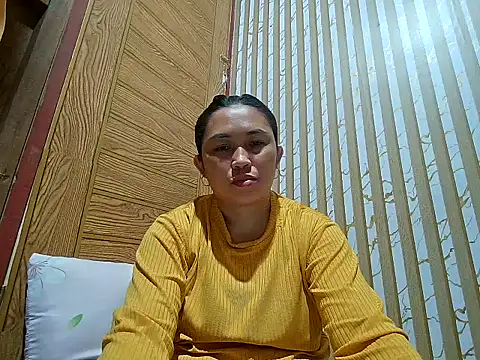 LalaiAsian online show from December 15, 10:30 am