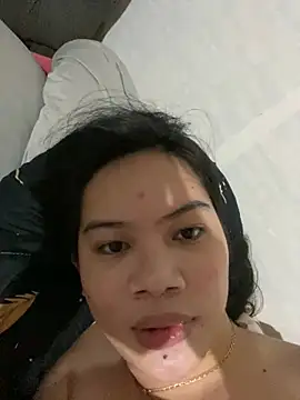 Hebefemme online show from March 8, 8:25 pm