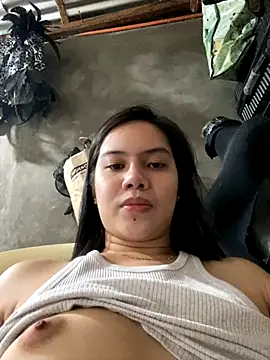 Hebefemme online show from December 14, 8:20 am