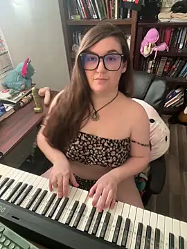 Adobe Angel online show from February 4, 9:09 pm