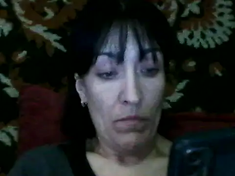 SunnyAmorre online show from December 3, 8:05 am