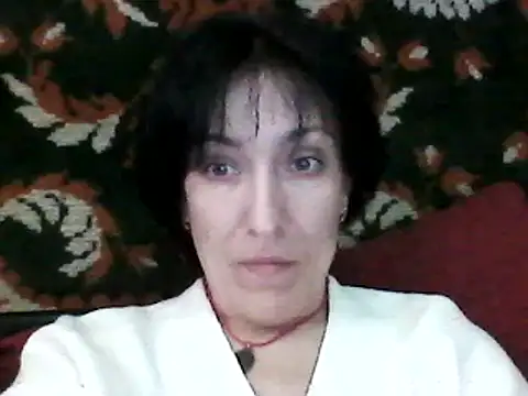 SunnyAmorre online show from January 20, 11:45 am