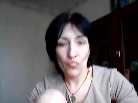 SunnyAmorre online show from February 7, 7:40 am