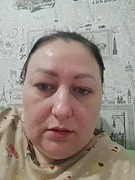 Snapshot of Rini333 chatting on February 18, 9:16 am Rini333 online show from February 18, 9:16 am