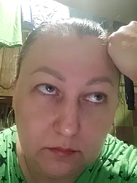 Snapshot of Rini333 chatting on March 1, 9:17 pm Rini333 online show from March 1, 9:17 pm