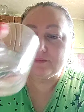 Snapshot of Rini333 chatting on March 28, 7:52 am Rini333 online show from March 28, 7:52 am