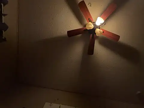 Snapshot of jck1m0t chatting on March 3, 11:43 pm jck1m0t online show from March 3, 11:43 pm