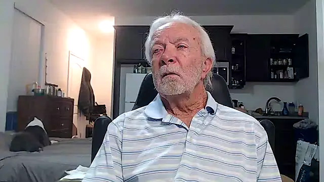 rockpoint69 online show from December 5, 1:09 pm