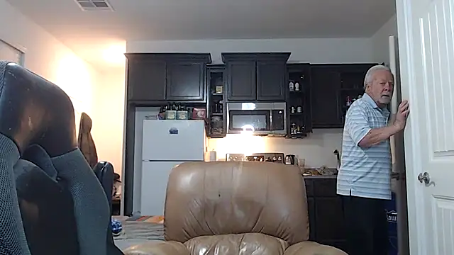 rockpoint69 online show from March 1, 8:49 am