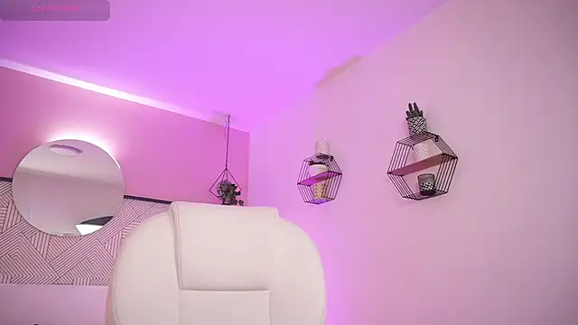 Snapshot of Samantha_Brooke chatting on March 16, 6:55 pm Samantha Brooke online show from March 16, 6:55 pm