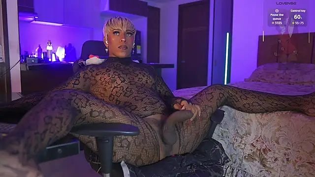 AmberRaus online show from November 4, 1:48 am