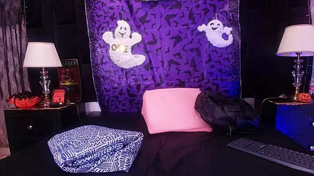 shelsyloreds online show from October 12, 12:04 pm