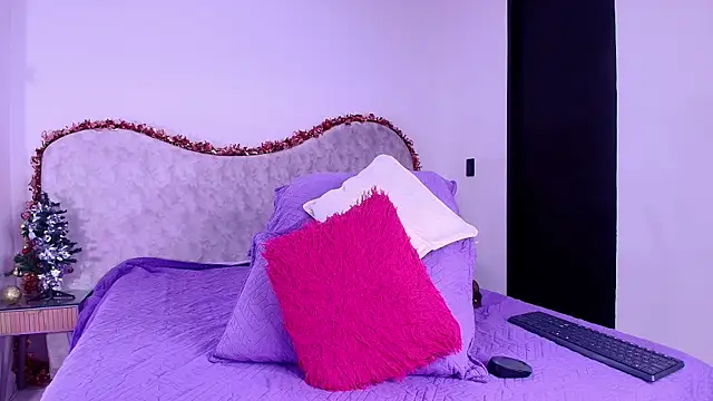 shelsyloreds online show from December 19, 12:01 pm