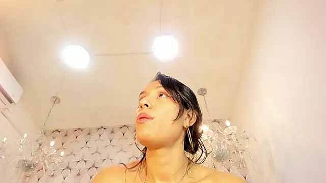 PilarJones  online show from January 9, 3:55 pm