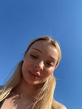 HannaXLove online show from July 28, 4:39 pm
