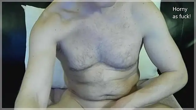 Snapshot of slickshavedballs chatting on April 12, 5:12 am slickshavedballs online show from April 12, 5:12 am