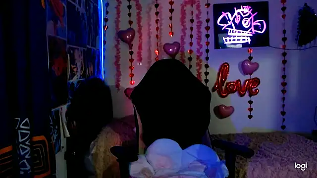 Snapshot of JINX_26 chatting on February 21, 1:28 am JINX 26 online show from February 21, 1:28 am