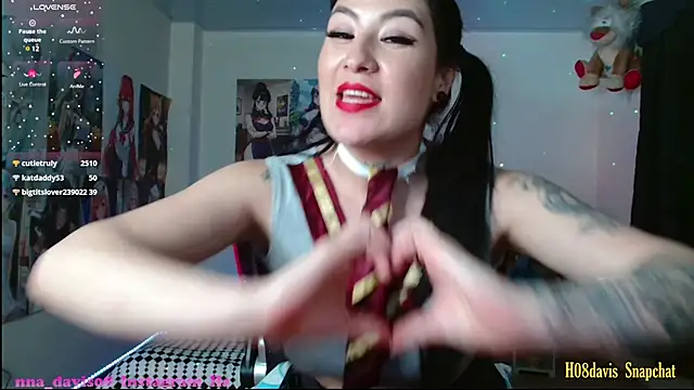 hannasky  online show from March 8, 2:30 pm