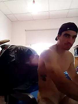 Snapshot of Luckyan10 chatting on November 11, 12:16 pm Luckyan10 online show from November 11, 12:16 pm