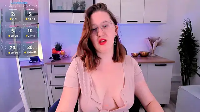 Snapshot of Charmy_Gracy chatting on February 13, 1:29 pm Charmy Gracy online show from February 13, 1:29 pm