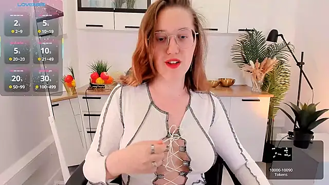 Snapshot of Charmy_Gracy chatting on March 6, 10:45 am Charmy Gracy online show from March 6, 10:45 am