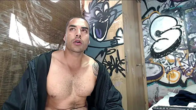 Justin Frank online show from June 14, 9:28 pm