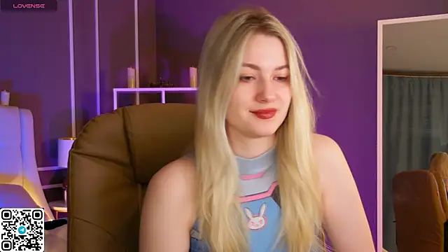 elinanortas online show from February 3, 1:19 am