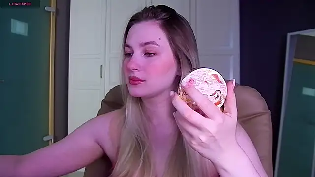 elinanortas online show from September 15, 1:16 am