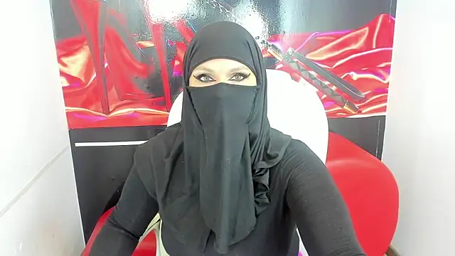 evelyn  salah online show from January 11, 12:37 am