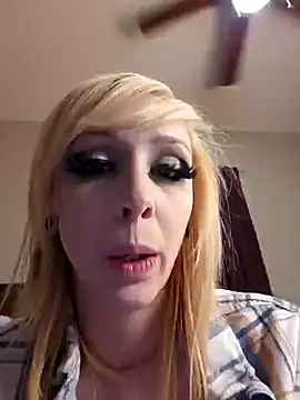 Snapshot of AmethystFoxx chatting on January 20, 9:11 pm AmethystFoxx online show from January 20, 9:11 pm