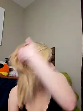 Snapshot of AmethystFoxx chatting on February 14, 6:08 pm AmethystFoxx online show from February 14, 6:08 pm