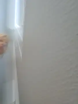 Snapshot of AmethystFoxx chatting on February 18, 9:09 pm AmethystFoxx online show from February 18, 9:09 pm