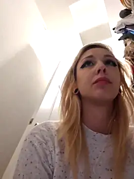 Snapshot of AmethystFoxx chatting on November 6, 9:37 pm AmethystFoxx online show from November 6, 9:37 pm