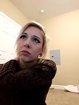 Snapshot of AmethystFoxx chatting on December 18, 10:16 pm AmethystFoxx online show from December 18, 10:16 pm