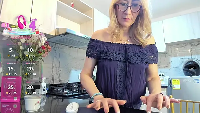 ashleymilf 1 online show from February 12, 2:32 pm