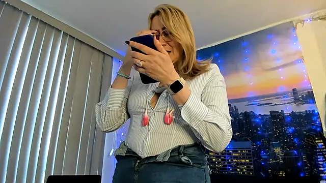 ashleymilf 1 online show from March 4, 5:13 pm