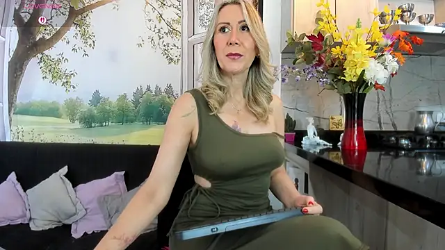 ashleymilf 1 online show from March 26, 3:50 pm