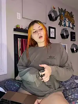 Snapshot of itsbabydashh chatting on December 12, 1:43 am itsbabydashh online show from December 12, 1:43 am