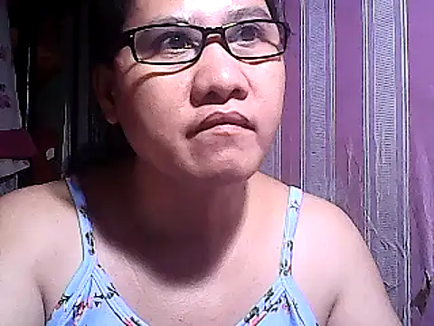 sweetsosie18 online show from February 28, 4:31 pm