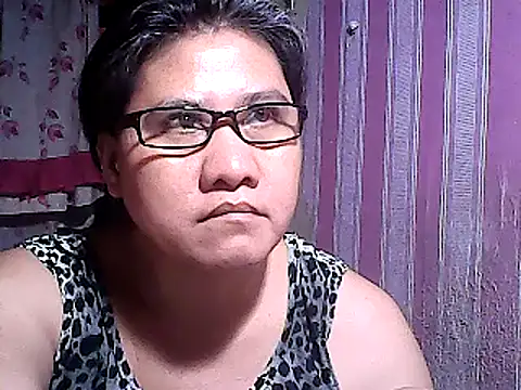 sweetsosie18 online show from March 2, 6:40 pm