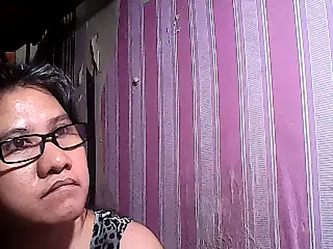 sweetsosie18 online show from March 2, 9:43 pm
