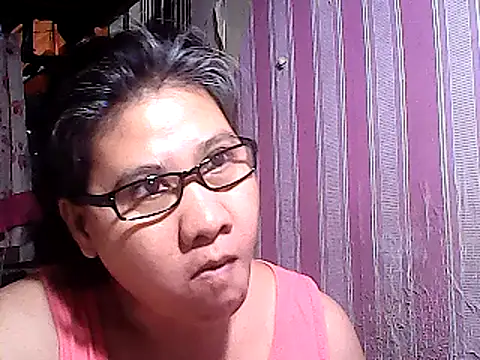 sweetsosie18 online show from March 3, 2:15 pm