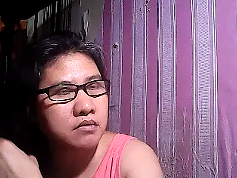 sweetsosie18 online show from March 3, 11:56 pm