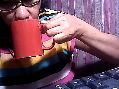 sweetsosie18 online show from March 5, 9:49 am