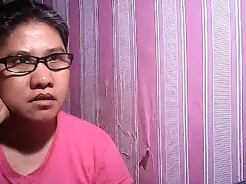 sweetsosie18 online show from March 10, 6:59 am